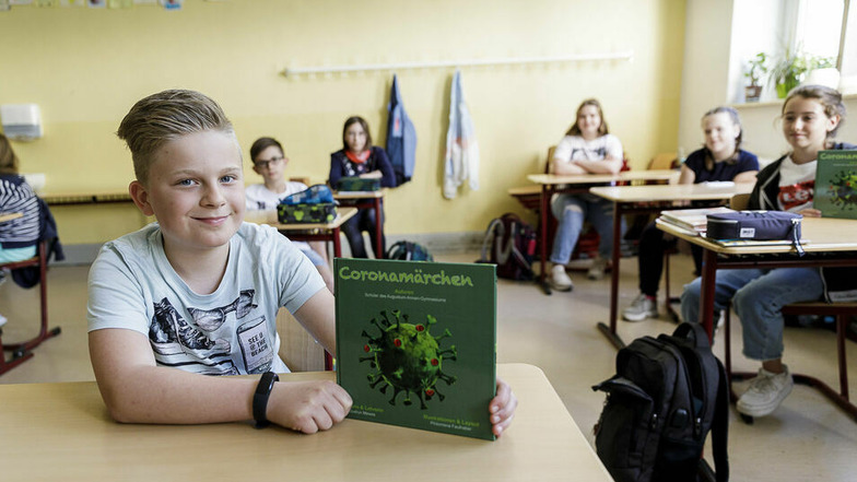 Schüler des Augustum-Annen-Gymnasiums schrieben ein Coronahelden-Buch, als der Lehrplan das Thema Märchen vorsah.