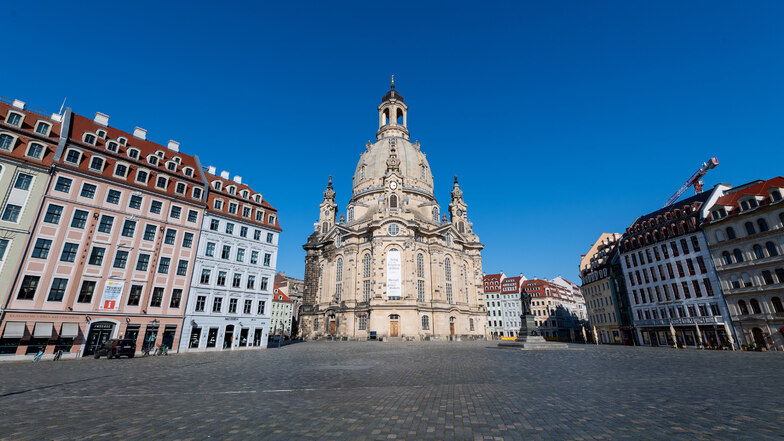 Auch die Dresdner Frauenkirche blieb im Zuge der Corona-Schutzmaßnahmen acht Wochen lang geschlossen. Nun kehrt wieder Leben ein in das Gotteshaus.