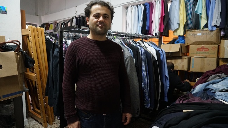 Vedat Erdogan stammt aus Ostanatolien. Jetzt verwaltet er das Warenlager der Gülenisten in Thessaloniki.