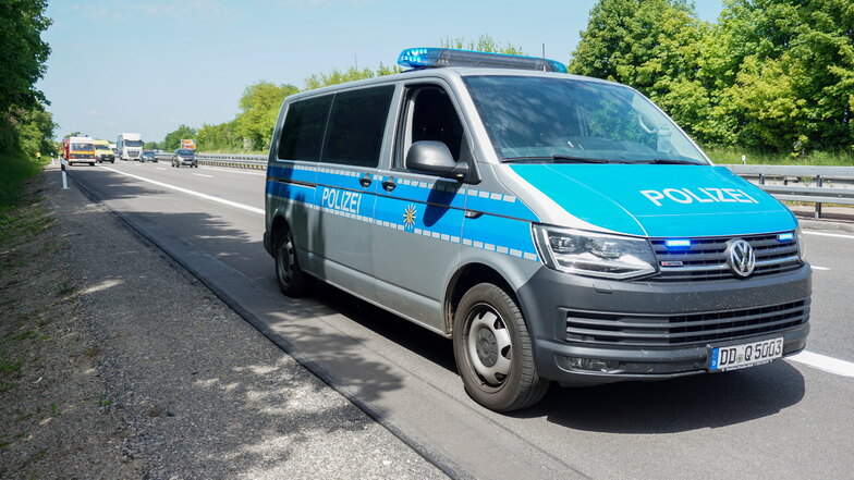 Landkreis Meißen: Mann fuhr gegen Autobahnleitplanke