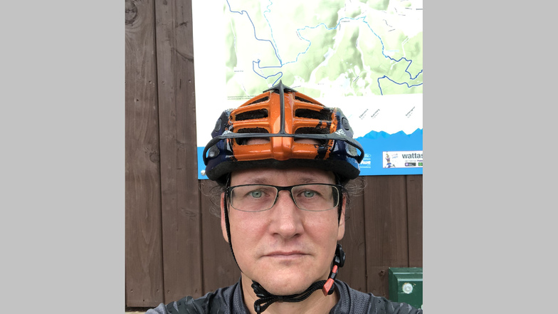 In seiner Freizeit ist Wolfgang Becher am liebsten draußen - und gern mit dem Mountain-Bike auf Tour. Von den typischen Klischees der IT-ler, die ihr ganzes Leben vor dem Computerbildschirm verbringen, hält der Familienvater aus Leipzig wenig.