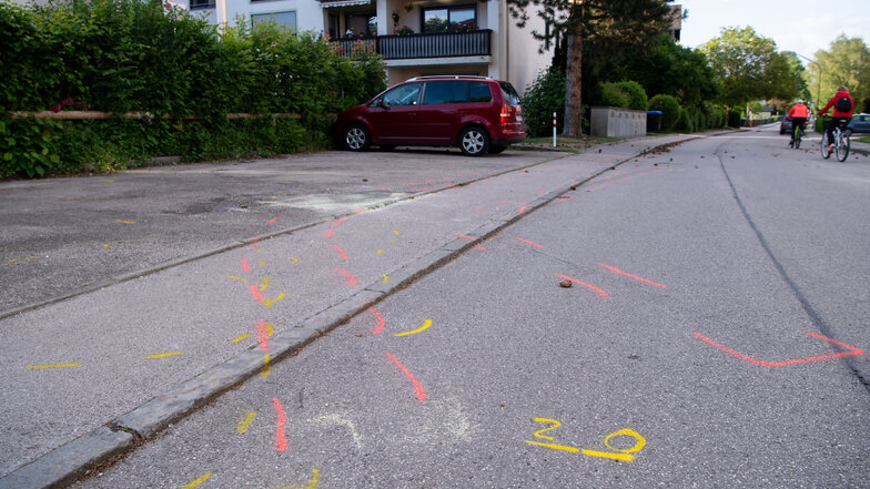 In Pöcking nahe Starnberg fuhr ein 43-Jähriger in eine Fußgängergruppe - wohl nicht zufällig.
