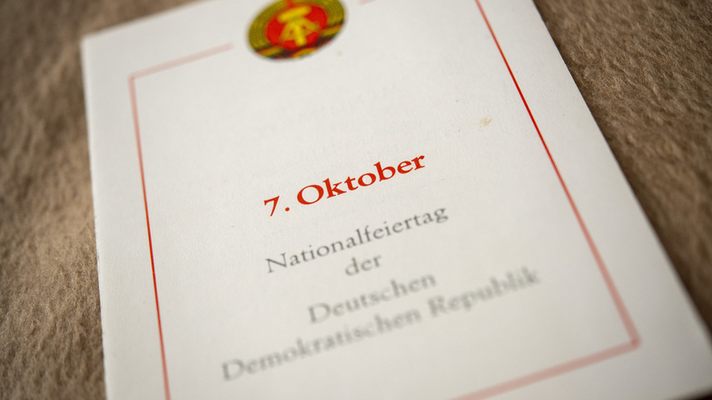 Feiern gegen den Untergang: Diese Menükarte galt zu Ehren des 40. Jahrestags der DDR am 7. Oktober 1989 im „Lugstein“. 