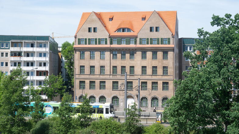 Nach acht Jahren Bauzeit: Dresdner Erlwein-Haus ist fertig saniert