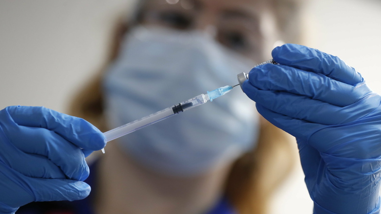 Kritik an Verzögerungen beim Corona-Impfen