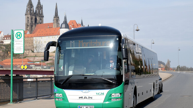 Zu den Weinfesten im Elbland werden auch zusätzliche Busse eingesetzt (Symbolfoto).