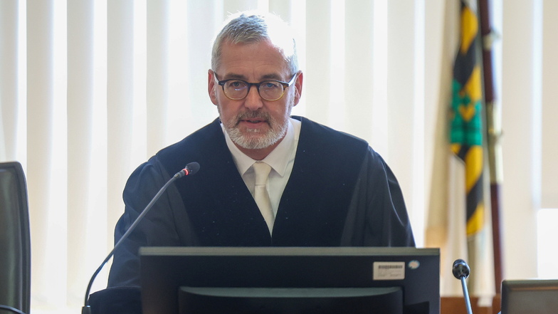 Der Vorsitzende Richter Bernd Bernd Gicklhorn leitet den Prozess um die Entführung eines angeblichen Voodoo-Zauberers am Landgericht.