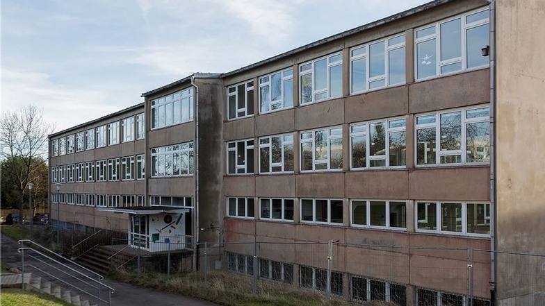 Abrissreif: Der Anbau der Wilhelmine-Reichard-Schule steht schon länger leer. Voraussichtlich dieses Jahr soll er abgerissen werden.