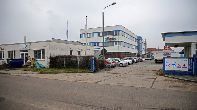 Der Riesaer Standort von Elis am Wasserweg in Gröba: Das Unternehmen schafft in Riesa eine neue Produktionslinie, bestätigte es jetzt auf Nachfrage.