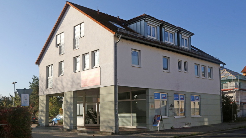 Archivfoto: Das Büro der AfD in den Langen Straße in Riesa. Das Foto wurde 2019 aufgenommen.