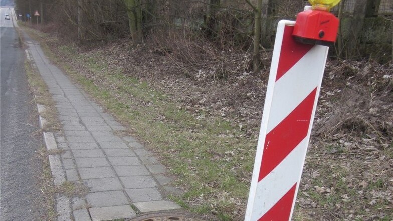Vor der Hochstraße in Bad Schandau lauert eine Gefahrenstelle auf Radfahrer und Fußgänger.