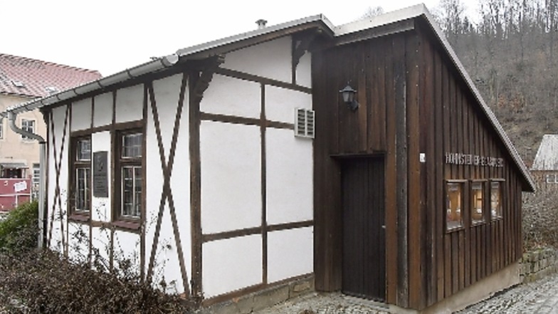 Lange diente das Gewandhaus den Hohnsteiner Blasmusikanten als Probenlokal. Jetzt soll es neu vermietet werden.