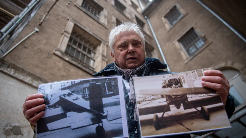 Michael Schlosser zeigt Bilder seines selbstgebauten Flugzeuges, mit dem er aus der DDR fliehen wollte. Er wurde verraten, in Bautzen inhaftiert und saß ab dem 24. Oktober 1984 hier auf dem Kaßberg.