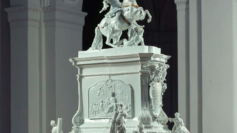 Porzellanmodell August III. für ein Denkmal.