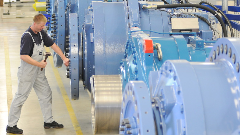 Die Unternehmensgruppe Eickhoff produzierte von 2011 an Windrad-Getriebe in Klipphausen. In diesen Tagen wird nach der Werksschließung zu Jahresbeginn nun der Maschinenpark versteigert.