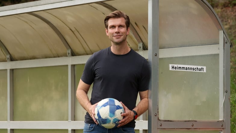 Tippt auf einen knappen Heimsieg zum Saisonauftakt: Freitals Fußball-Abteilungsleiter Daniel Wirth.