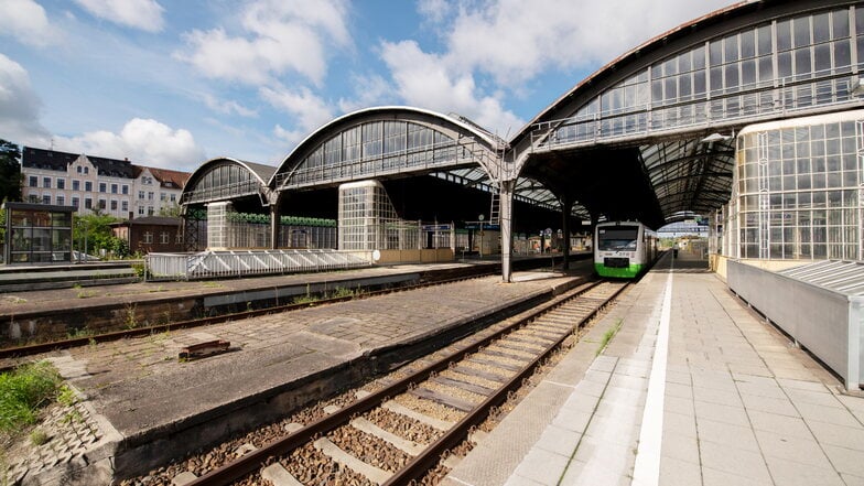 Bahnhof Görlitz: Noch keine elektrifizierte Strecke Richtung Dresden in Sicht.