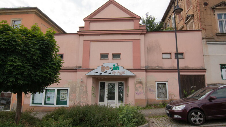 Im ehemaligen Kino „Capitol“ an der Bahnhofstraße in Waldheim war zuletzt eine Spielothek untergebracht.