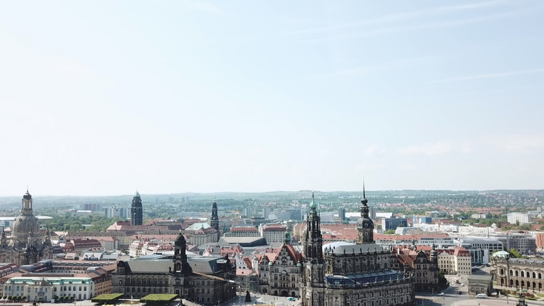 Der Immobilienmarkt in Dresden unterliegt einer starken Nachfrage. Das Immo-Magazin der Ostsächsischen Sparkasse Dresden hilft bei der Suche.