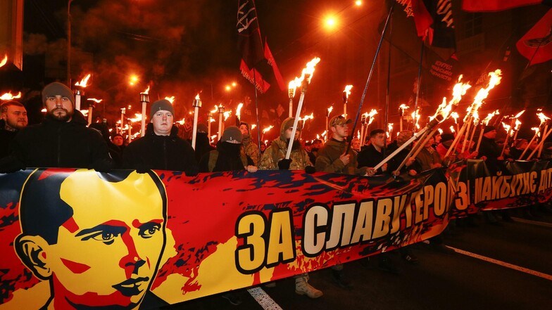 Taugt der Verbrecher Bandera als Held der Ukraine?