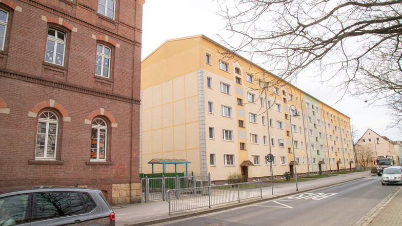 Der Wohnblock der Wobag in der Ödernitzer Straße soll nicht abgerissen werden.

Stattdessen soll er zum Ort für barrierefreies Wohnen werden.