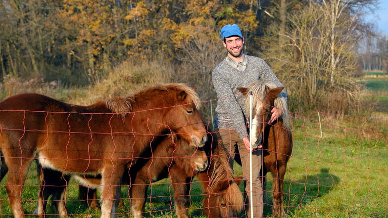 Horst Fridolin Brause hält sich auch Shetland-Ponys.