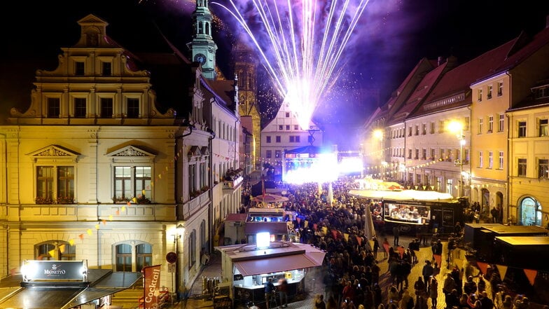 Stadtfest in Pirna: Feuerwerk und Lasershow gibt es am Freitag zum Klassik-Open-Air.