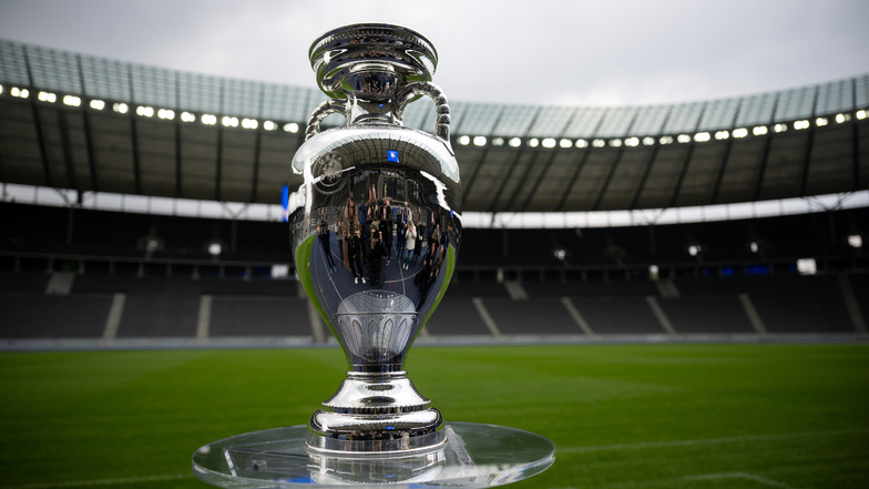 Die Fußball-Europameisterschaft der Männer findet vom 14. Juni bis zum 14. Juli 2024 statt. Drei mal hat Deutschland den Pott schon heben dürfen. Aber was machen die ehemaligen Europameister heute?
