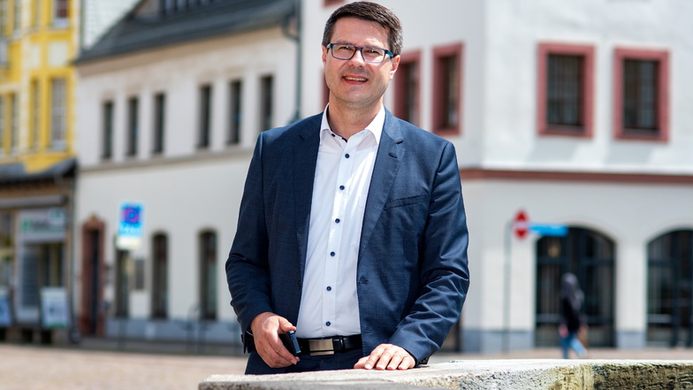 Döbelns Oberbürgermeister Sven Liebhauser (CDU) stellt sich am 3. Juli ein zweites Mal der Kandidatur zum Landrat von Mittelsachsen.