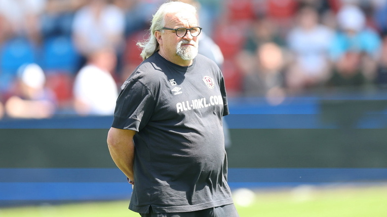 Leitet zum dritten Mal in Serie als Interimstrainer das Spiel seiner Mannschaft: Dynamo-Coach Heiko Scholz