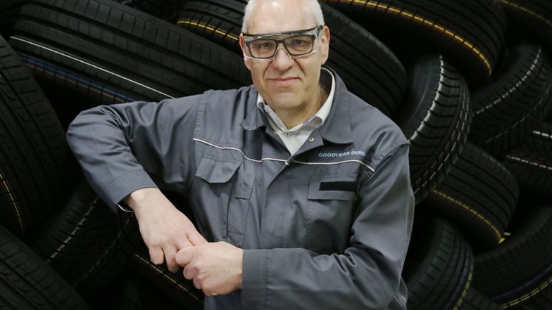 Geschäftig: Bruno Kihm leitet das Riesaer Reifenwerk, in dem derzeit 640Mitarbeiter im Schichtbetrieb arbeiten.