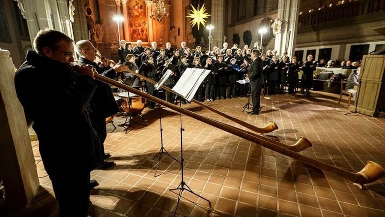2017 gab es Alphornbläser beim Volksbank-Konzert in der Peterskirche. In diesem Jahr fällt die Veranstaltung coronabedingt aus.