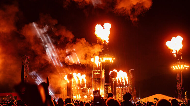 Rammstein haben in Tschechiens Hauptstadt ihre "Europe Stadium Tour 2024" begonnen.