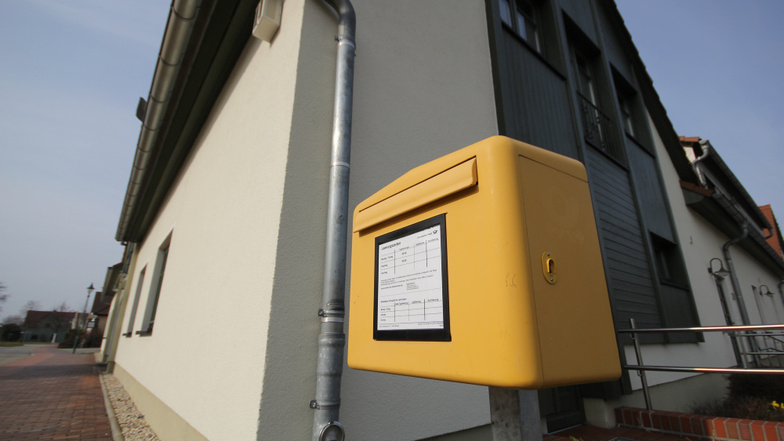 Seit rund drei Wochen verfügt Bergen nun wieder über einen Briefkasten. Der neue Standort befindet sich an der Gemeindeverwaltung.