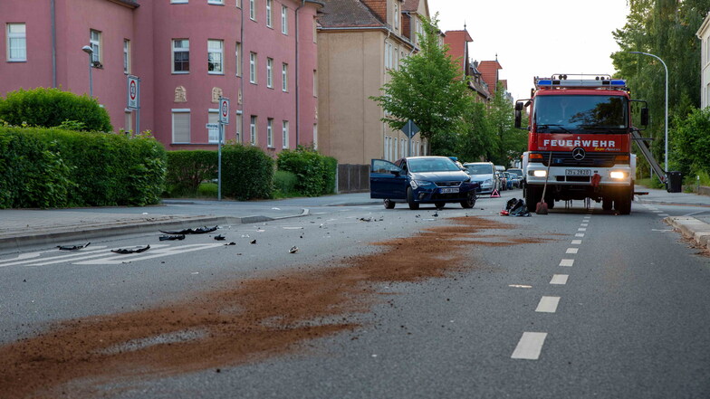 So sah es am Mittwochabend nach dem Unfall auf der Zittauer Südstraße aus.