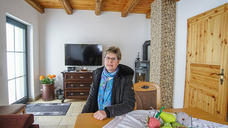 Das Ferienhaus, das Carola Sobetzko und ihr Mann im Wilthener Ortsteil Sora vermieten, ist gemütlich eingerichtet und komfortabel ausgestattet. Zu etwas Besonderem macht es die sehr schöne Lage.