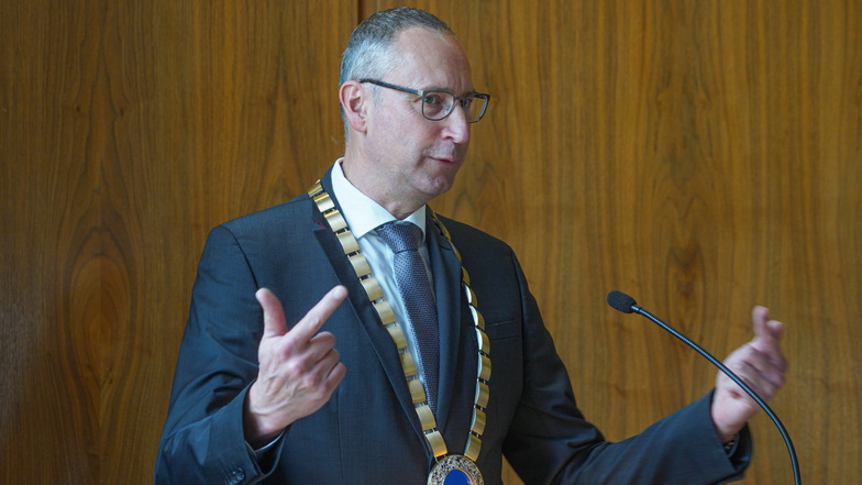 Ende August wurde Bautzens neuer Oberbürgermeister Karsten Vogt im Stadtrat vereidigt. Seitdem ist die Stelle des Schulleiters am Melanchthon-Gymnasium, das er 15 Jahre lang geleitet hat, kommissarisch besetzt.