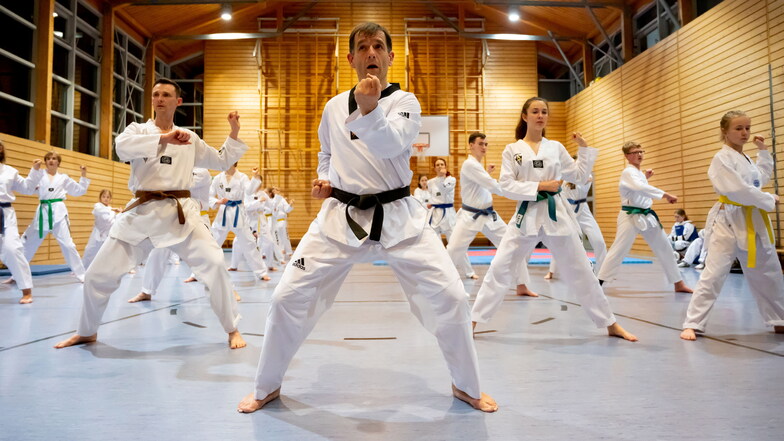 Training in der Taekwondo-Schule Leppersdorf.