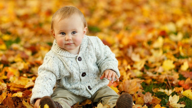 Auch für Säuglinge und Kleinkinder ist das Thema Vitamin D wichtig - also auch im Herbst oft ins Freie!
