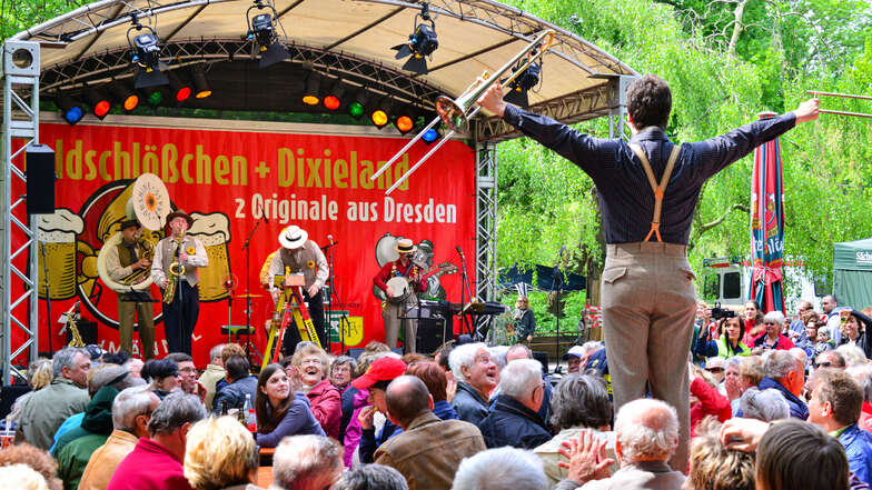 Traditionell beginnt auch im Jahr 2024 das achttägige Dresdner INTERNATIONALE DIXIELAND FESTIVAL mit der Veranstaltung „Dixieland in Familie“ im Dresdner Zoo.