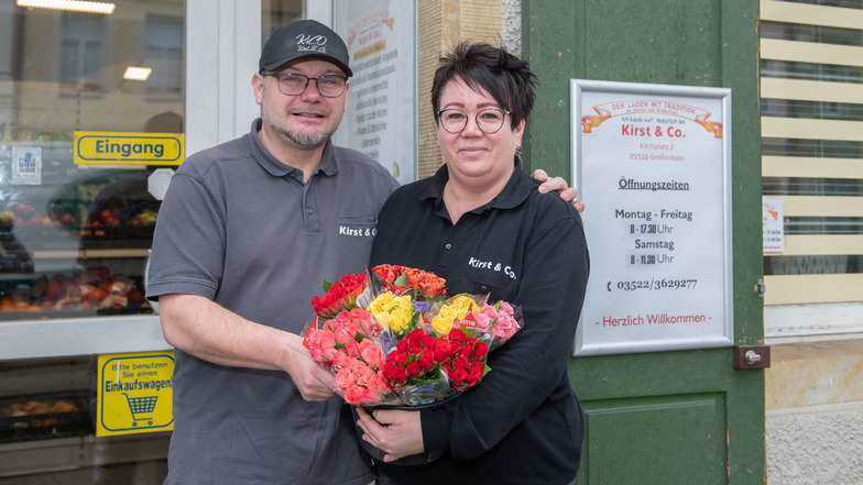 Stefanie und Marko Hoffmann haben vor fünf Jahren Großenhains Kultladen Kirst & Co. am Hauptmarkt übernommen. Das Ehepaar versucht dabei den Spagat zwischen Tradition und neuen Ideen.
