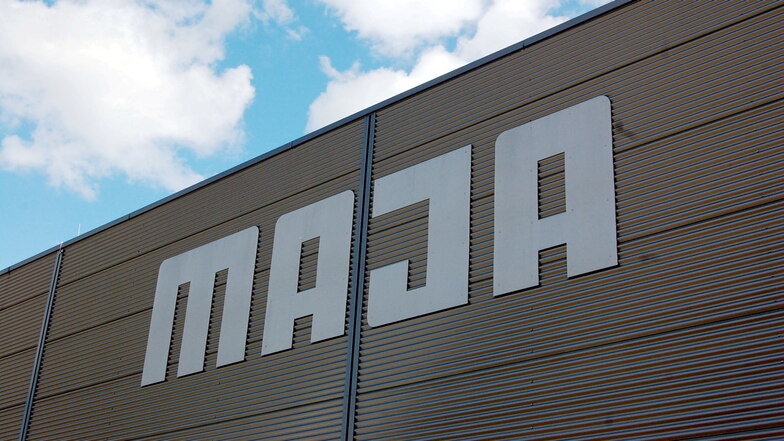 Das Maja-Werk in Wittichenau ist Sachsens größte Möbelfabrik - aber nur noch bis Ende 2023. Dann gehen dort die Lichter aus.