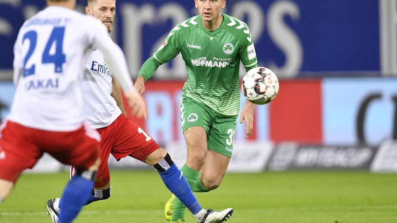 Bei der 0:1-Niederlage gegen den Hamburger SV machte Paul Seguin (r.) ein starkes Spiel.