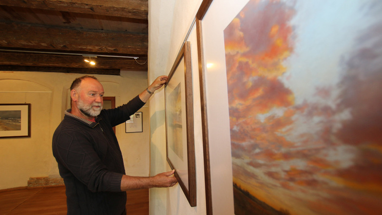 In den neuen Ausstellungsräumen im Abthaus des Klosters Buch zeigt der Leisniger Maler Christbert Steude die Natur von ihrer schönsten Seite.