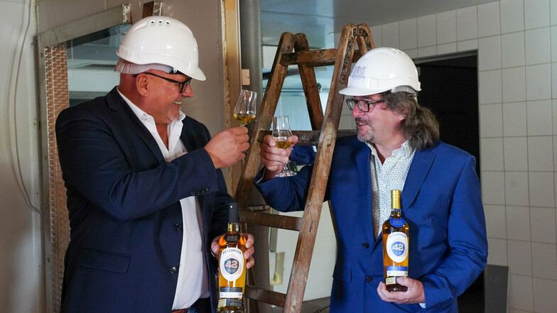 Thomas Michalski und Frank Leichsenring machen mit Whisky ihren eigenen Hochgenuss zum Geschäft.