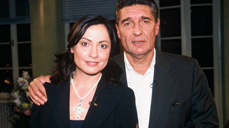 Lange Zeit war Assauer mit der Schauspielerin Simone Thomalla zusammen. Das Foto entstand 2003.