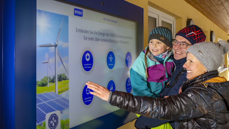 Hier wird Strom sichtbar. Besucher in Altenberg können sich jetzt über die erneuerbaren Energien informieren.