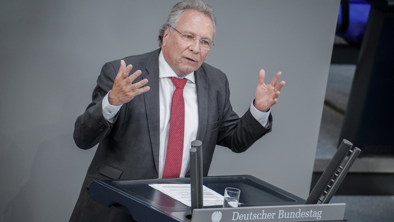 Ex-Linke-Chef Ernst: "Politikunfähige Clowns in der Partei"