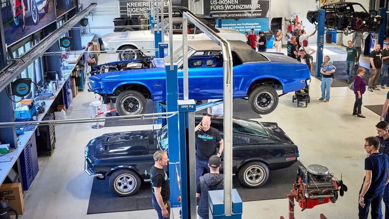 Blick ins V8-Werk: Darauf spezialisiert, Autos vom Typ Ford Mustang und Chevrolet Corvette zu restaurieren.