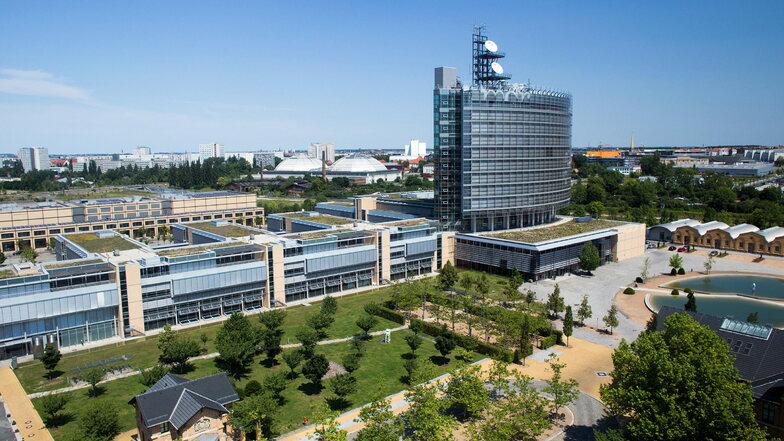 Die Fernsehzentrale des MDR in Leipzig: Der Sender machte 2022 einen Verlust von 38,6 Millionen Euro.